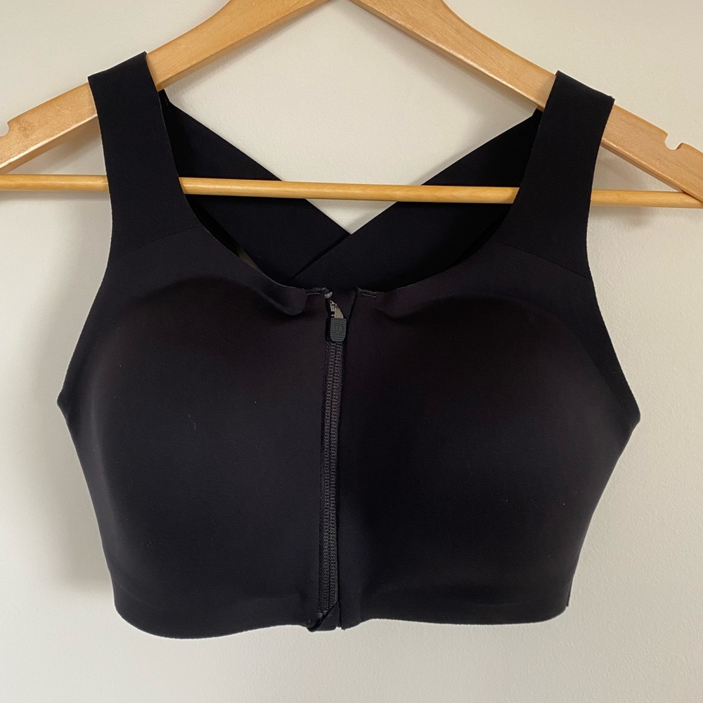 Lululemon Enlite Front Zip Bra 36 D